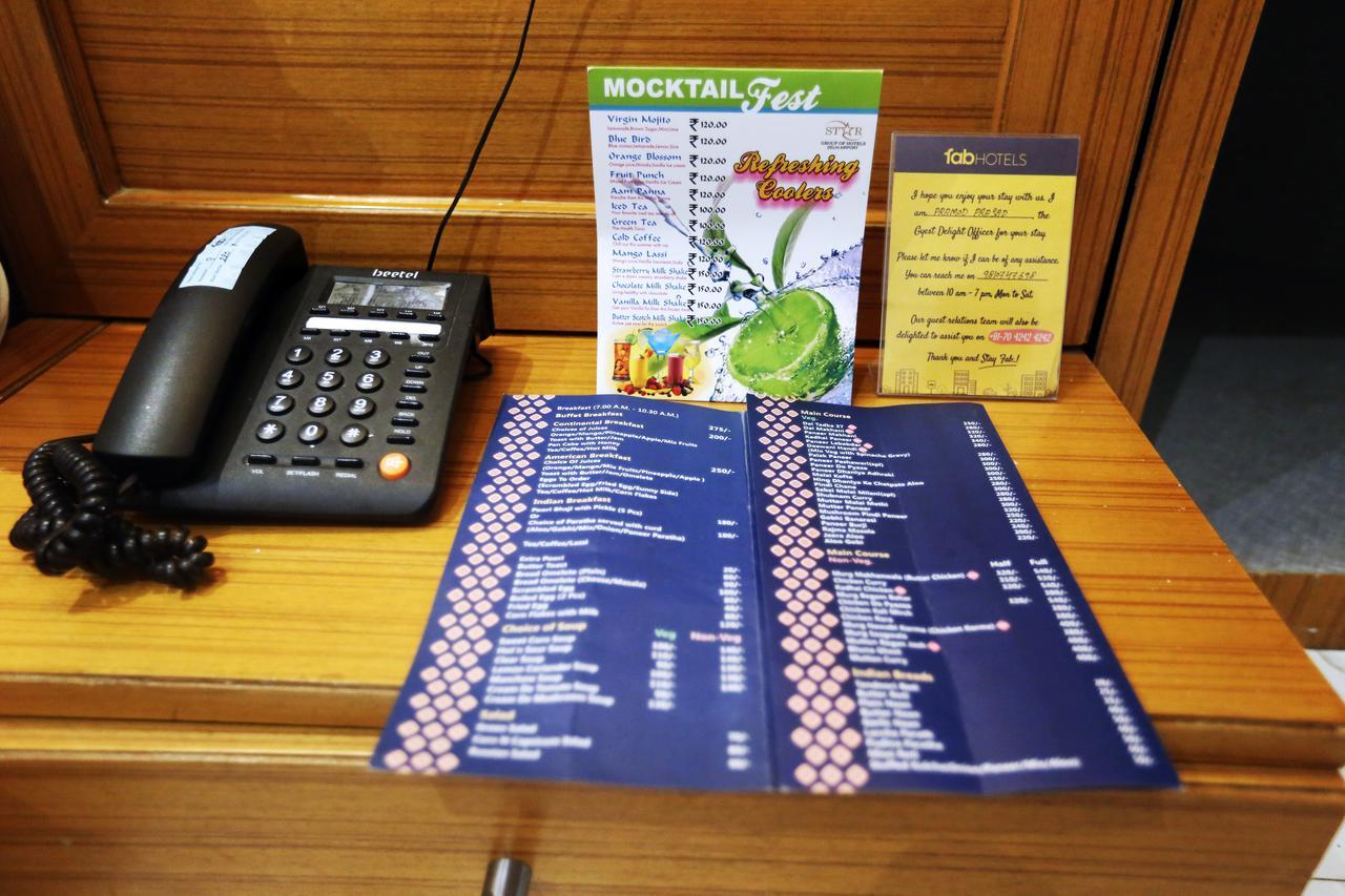 Hotel Aero Star Near Delhi Airport 뉴델리 외부 사진