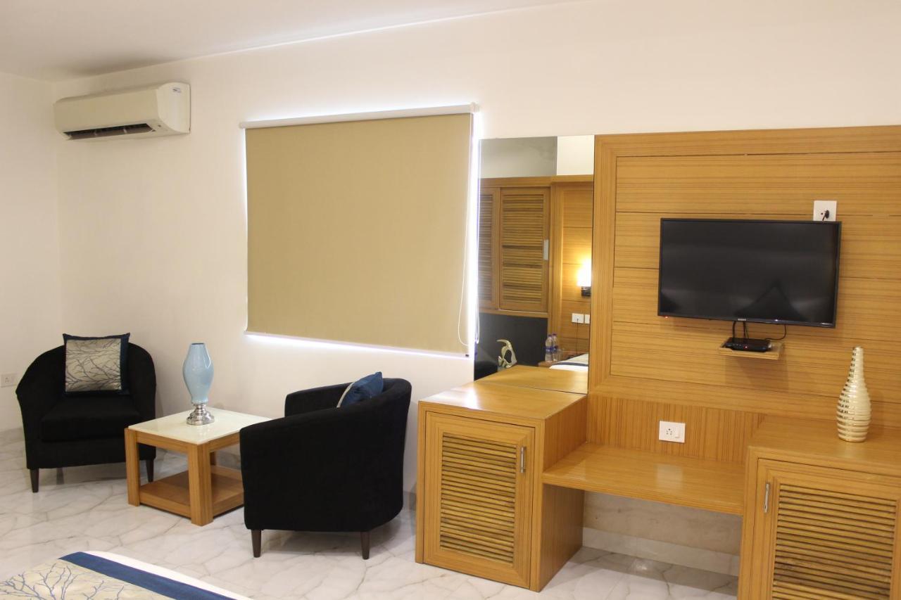 Hotel Aero Star Near Delhi Airport 뉴델리 외부 사진