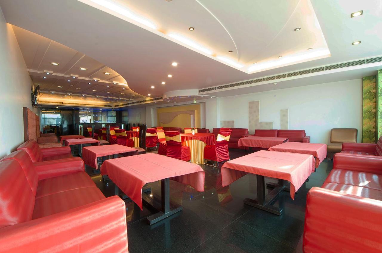 Hotel Aero Star Near Delhi Airport 뉴델리 외부 사진